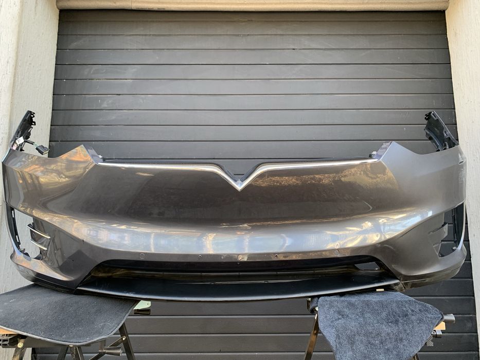 Tesla X 8міс 17рік