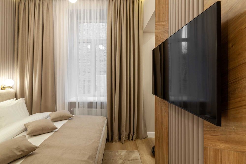 Вишукані апартаменти за адресою І. Франка 35