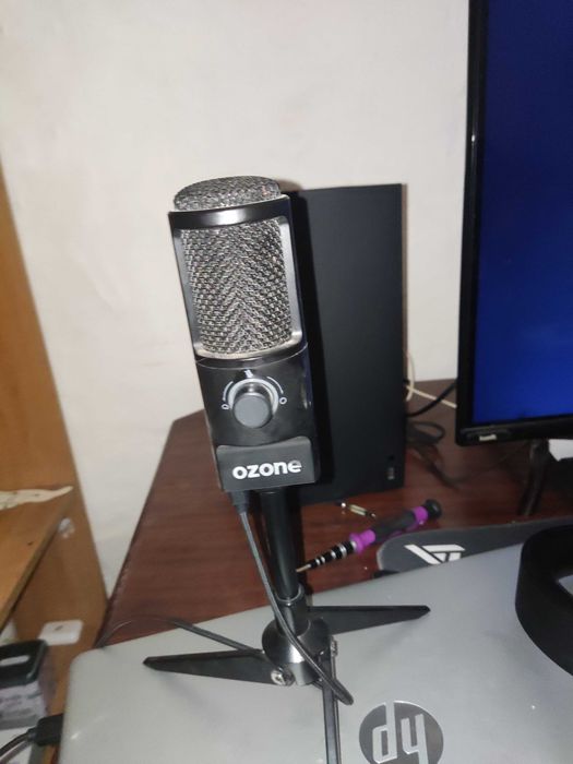 Xbox series x como nova + acessorios