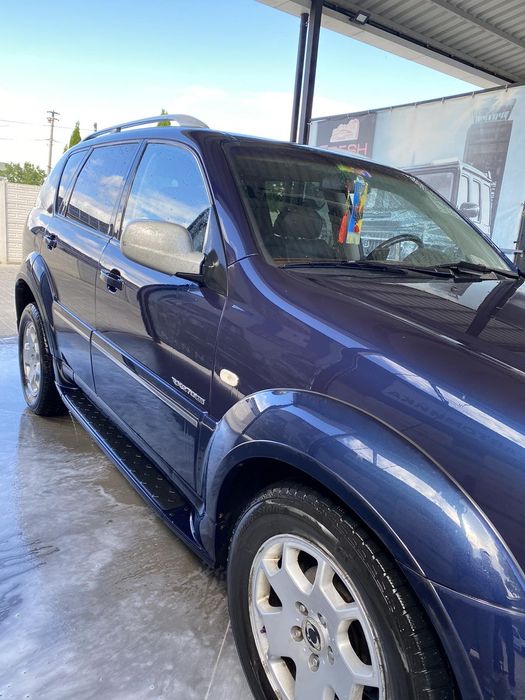 Продам авто Ssang Yong Rekston2
