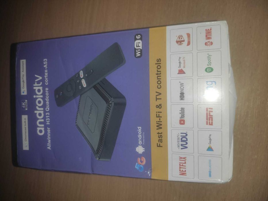 Смарт-ТВ приставка Android 14 TV Box Q7 8+128 Гб