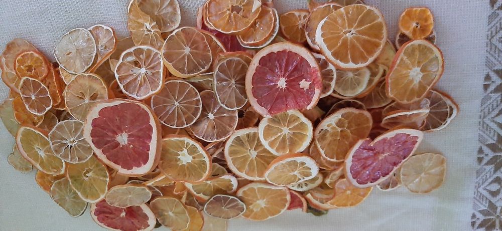 Сухі овочі і фрукти