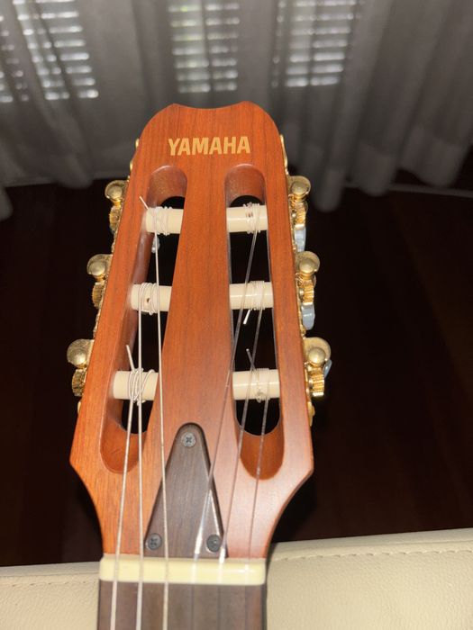 Violão yamaha APX5NA nunca usado