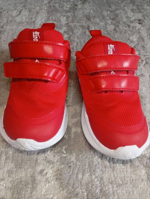 Кросівки NIKE Starrunner 3 23,5р 14,5см