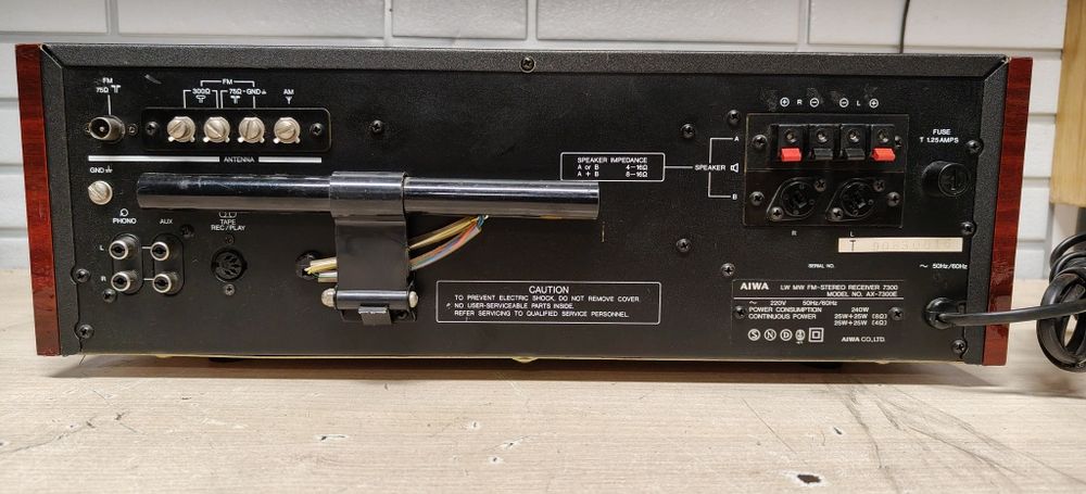 Amplituner AIWA AX-7300E. Vintage