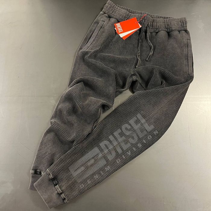 Чоловічий костюм Diesel / 5500 UAH