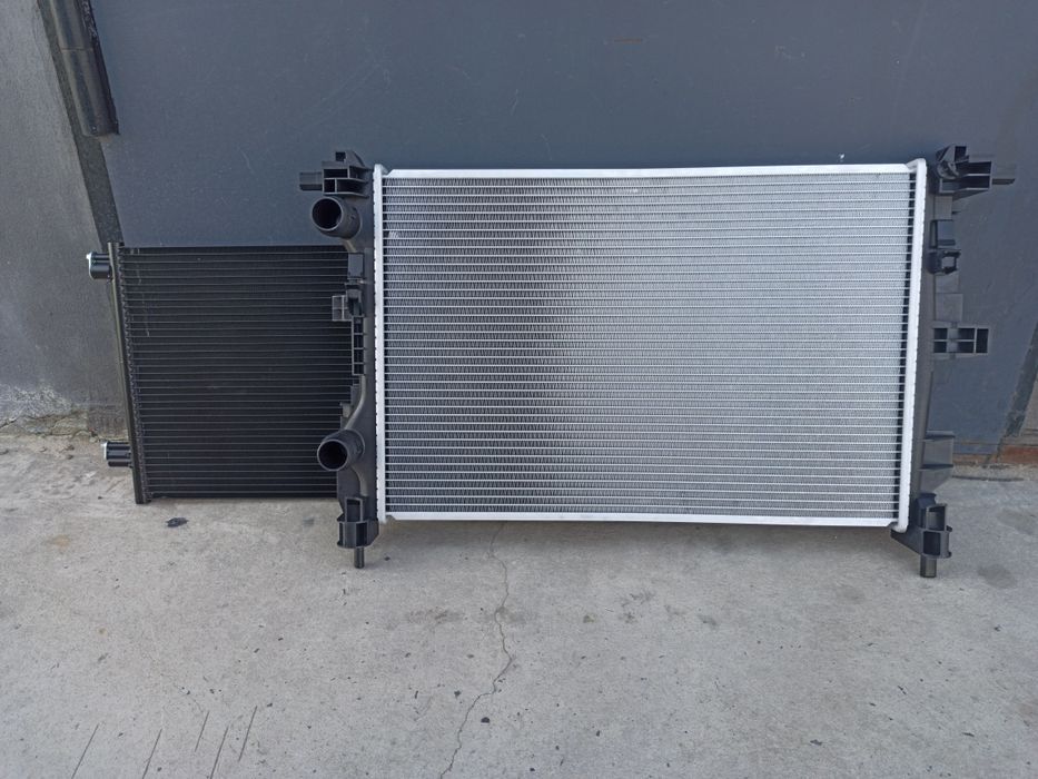 Радиатор Jeep Renegade 2.4, Fiat 500  2014- 68247208AA,68285225AA