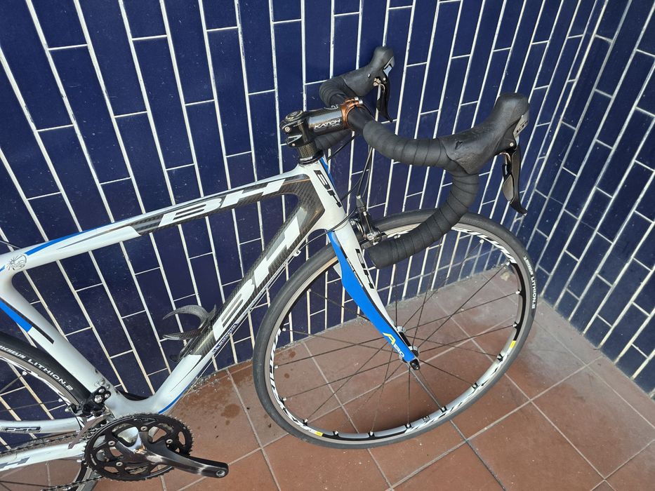Bicicleta de carbono m 105 e rodas mavic ksyrium