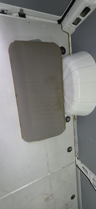 Zabudowa Ducato przestrzeń ładunkowa L3H2