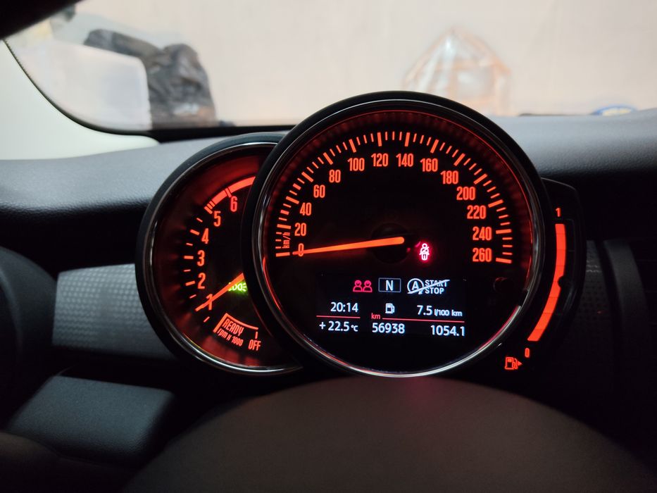 Mini Cooper Diesel como novo