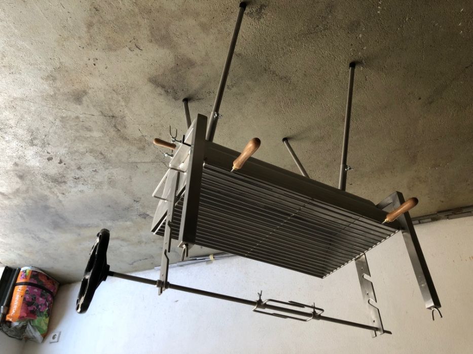 Churrasqueira INOX para fevras e pernil