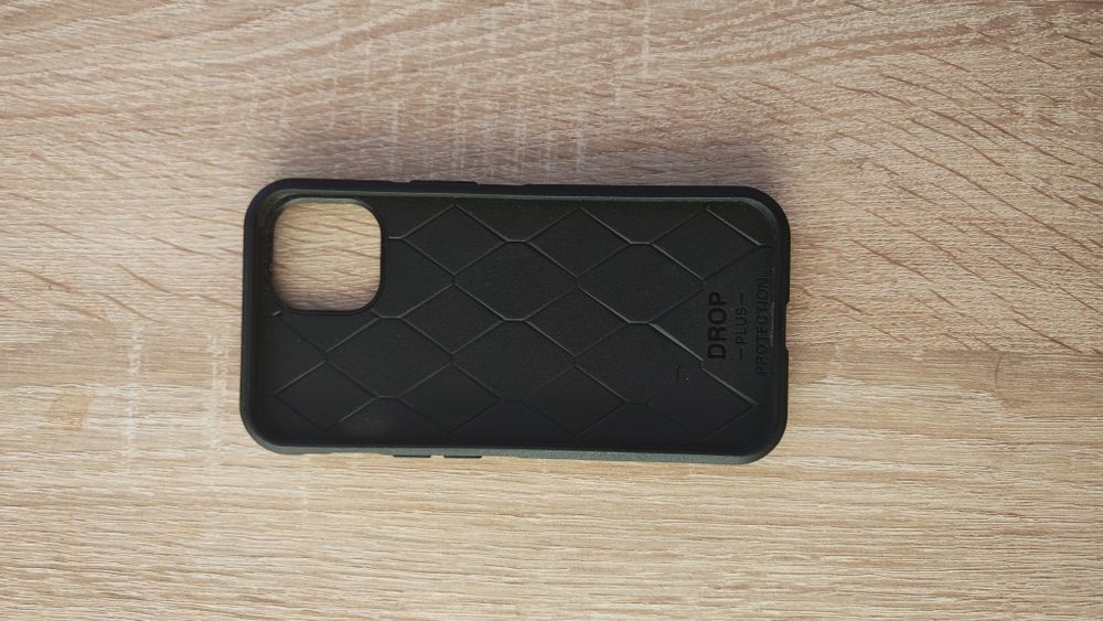 iPhone 14 Rugged Case Compatible with Wireless Charging and MagSafe64286571866626121