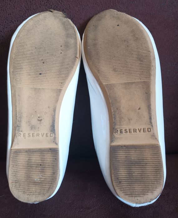 Buty dla dziewczynki numer 28