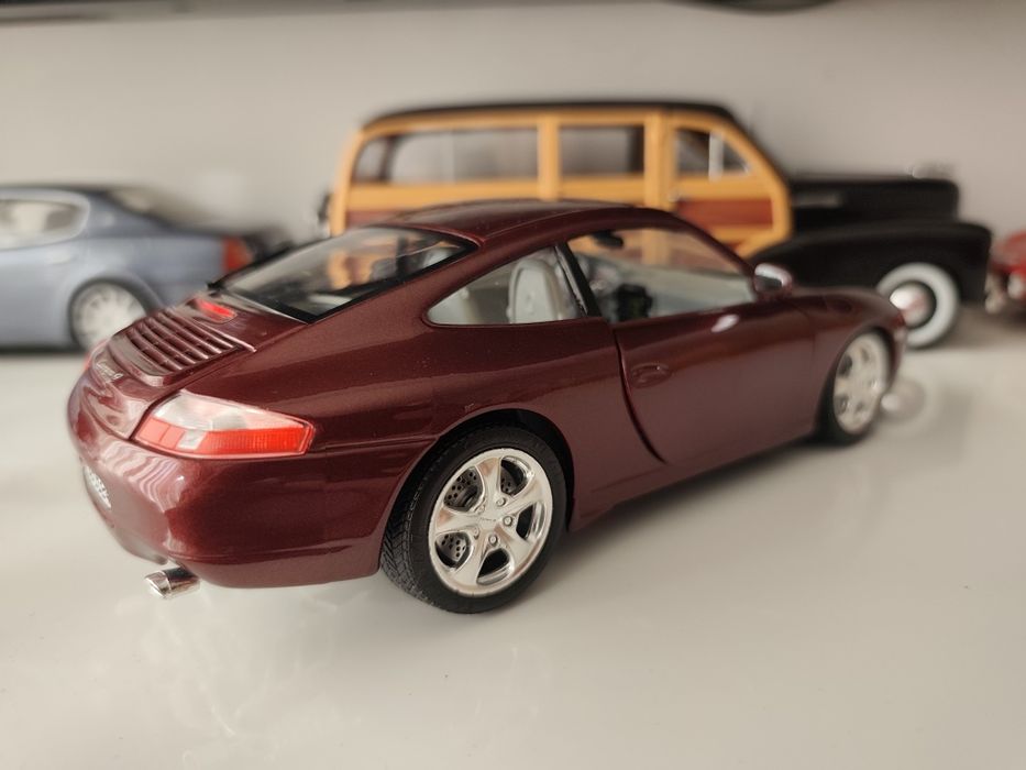 1/18 Porsche Carrera 911 burago carro coleção miniatura