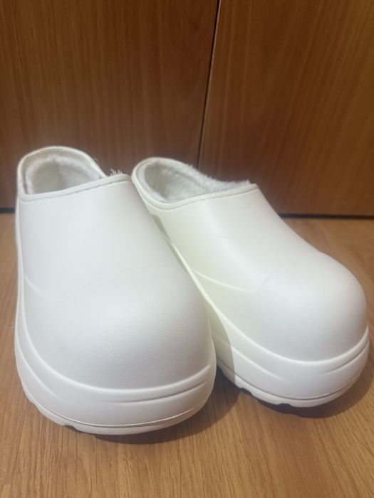 Жіночі водонепроникні тапочки