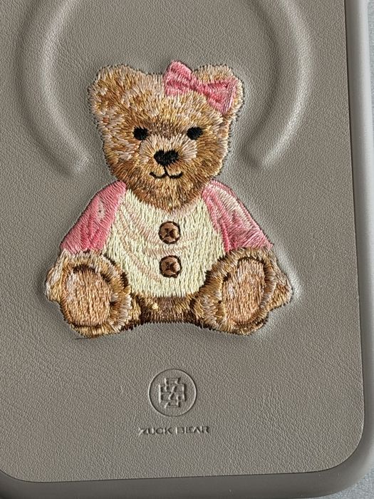 Zuck Bear Everley Grey MagSafe – iPhone 17 Pro Max