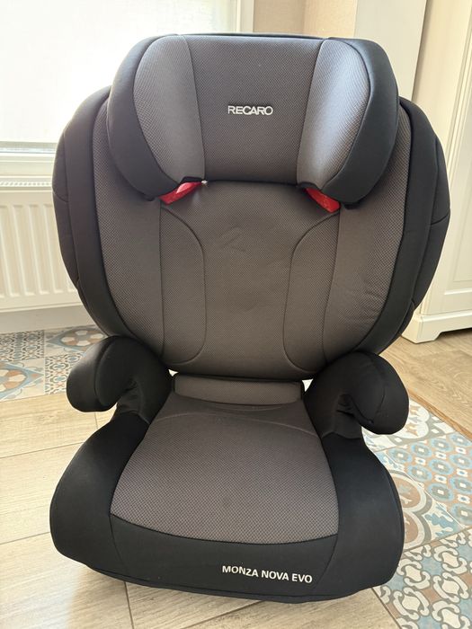 Дитяче автокрісло Recaro Monza Nova Evo