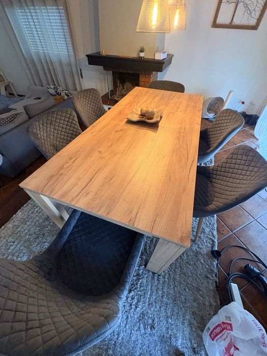 Mesa de jantar LINTRUP com cadeiras