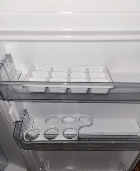 Холодильник Vestfrost