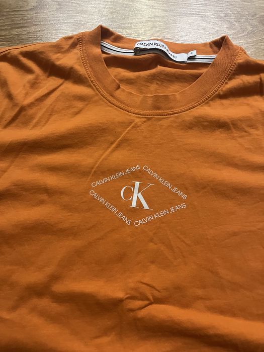 футболка Calvin Klein S розмір