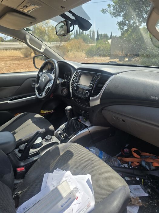 Mitsubishi strakar