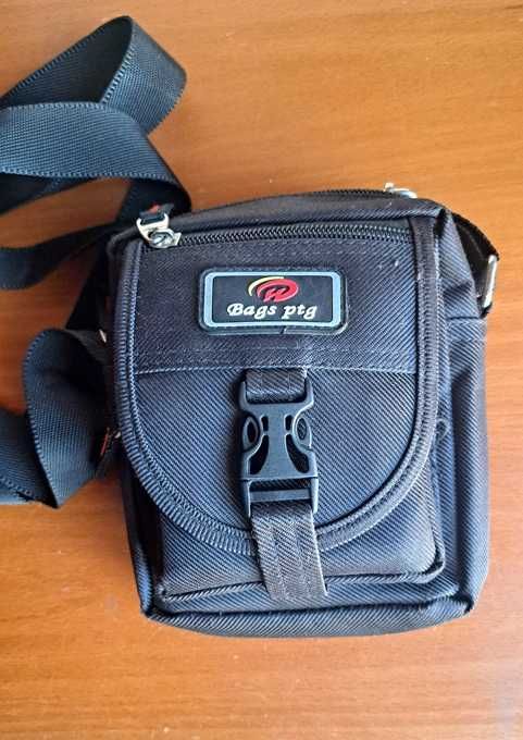 Bolsa de tiracolo pequena