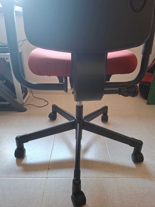 Cadeira de escritório Steelcase Let's B