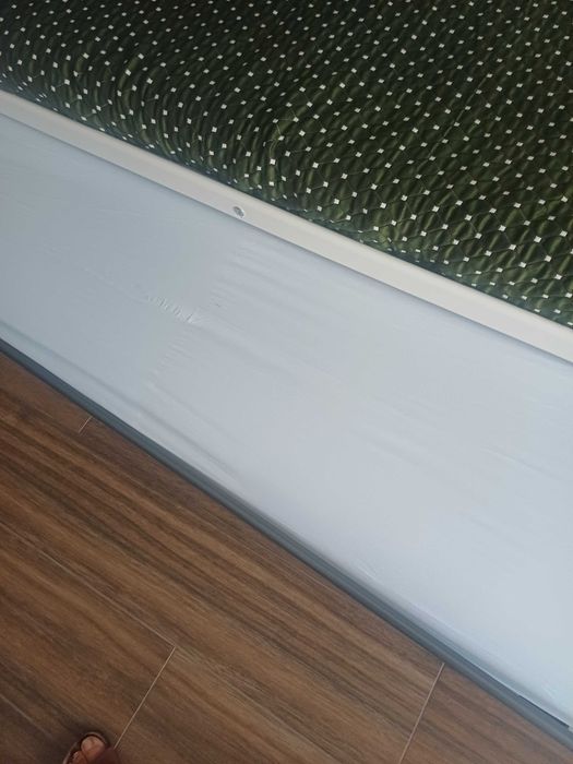 Beliche da Ikea em metal, cor branca  3 camas