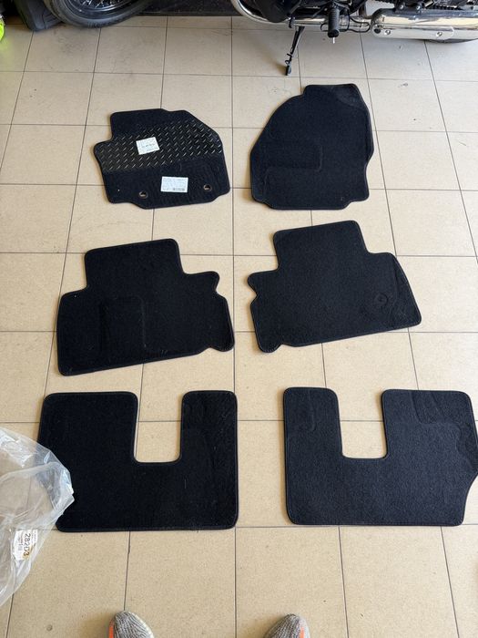 Ford Galaxy 06-14 NOWE Dywaniki Welurowe 7 os