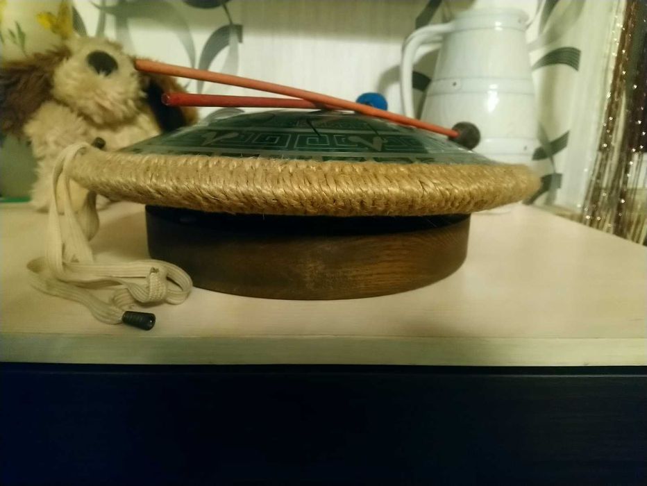 Глюкофон , пелюстковий барабан.