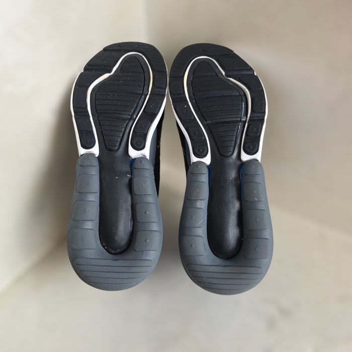 Универсальные кроссовки "Nike Air Max 270"