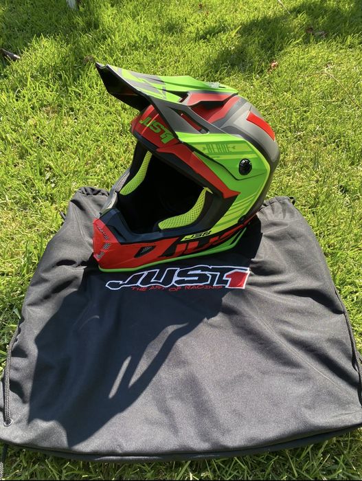 Capacete JUST1
