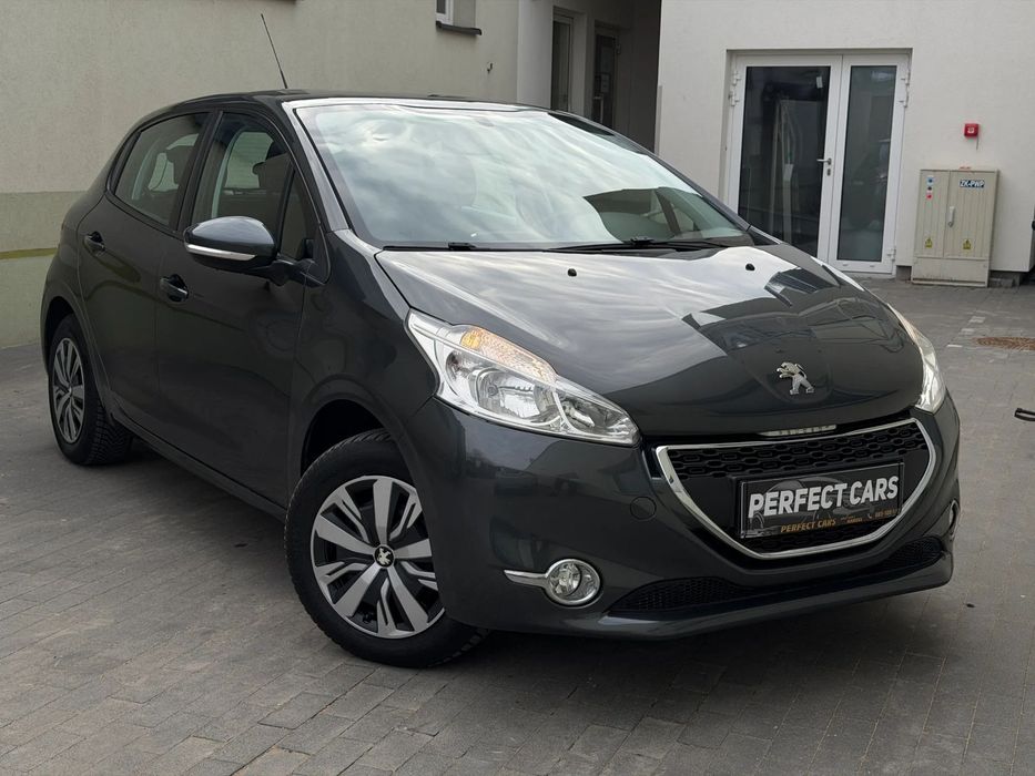 Peugeot 208 1.25 PB 82 KM Tablet Czuj. Parkowania Nowe Opony Serwis Piękny!