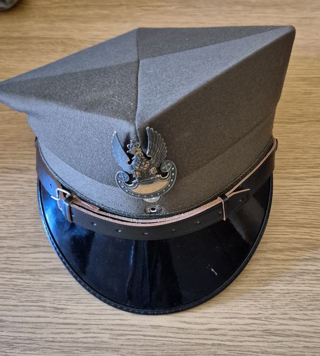 Czapka rogatywka , nowy wzór rozm. 57 57