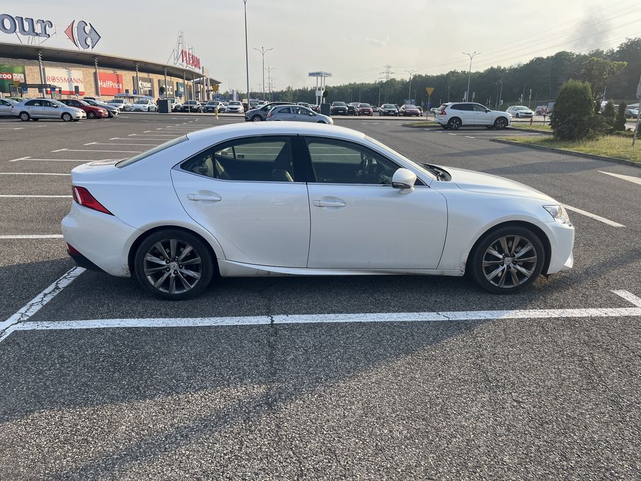 Lexus IS 200t