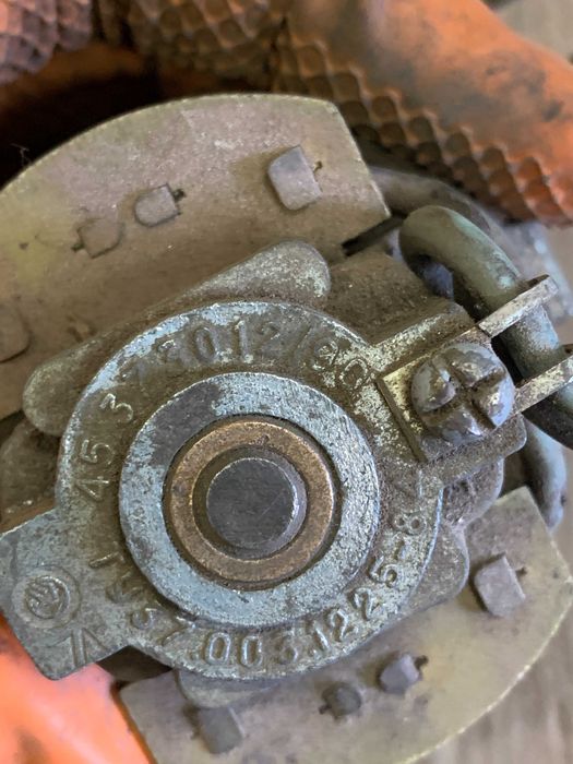 Электродвигатель електродвигун