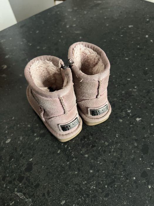 Угги для дівчинки itts