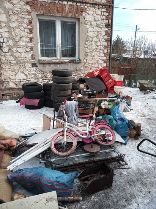 Opróżnianie,wywóz mebli gruzu śmieci, przeprowadzki,sprzątanie piwnic