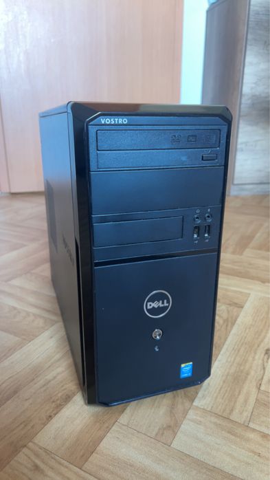 Komputer stacjonarny marki dell