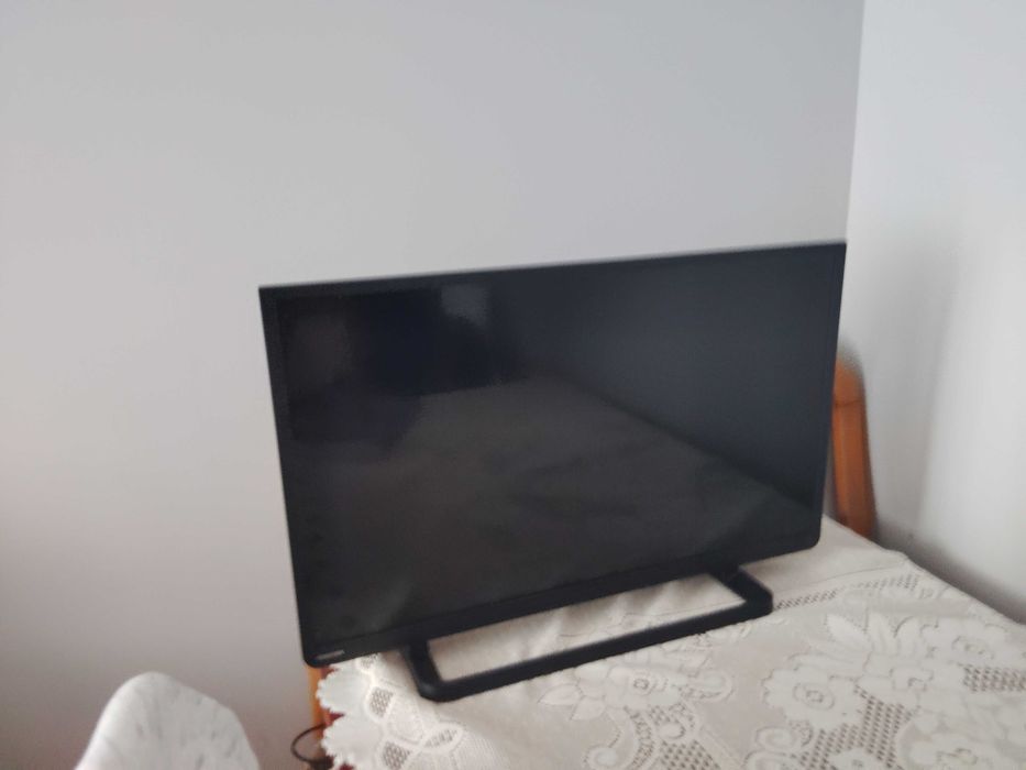 Telewizor 32 całe toshiba