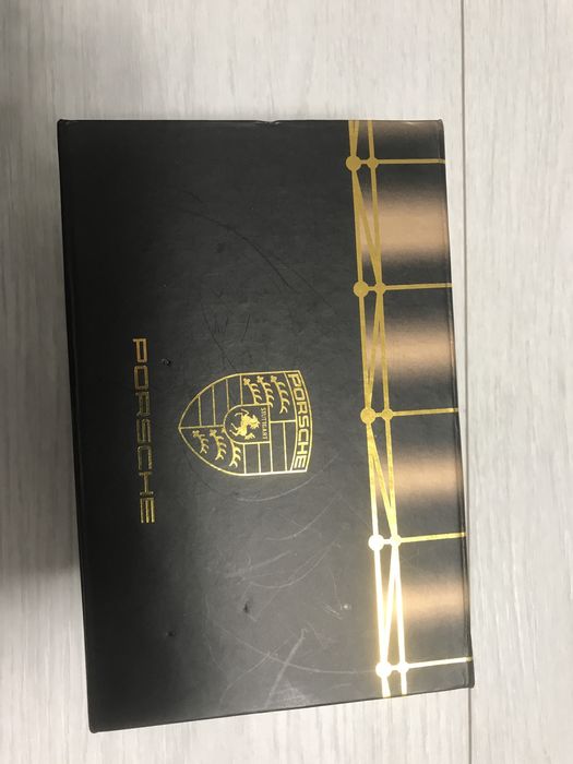 Продам телефон порше каен