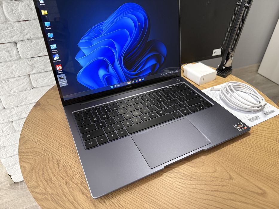 Huawei MateBook 14/Ryzen 5/512gb/8Gb (Б/у)