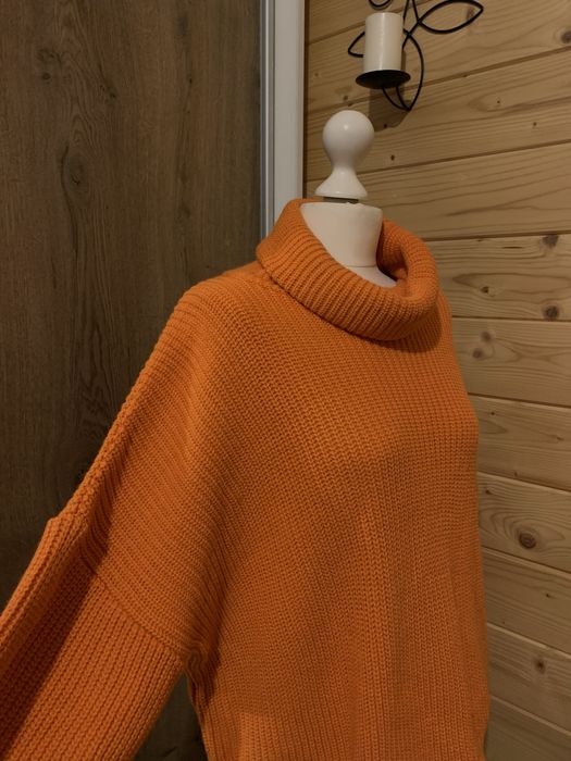 Новий светр Famo