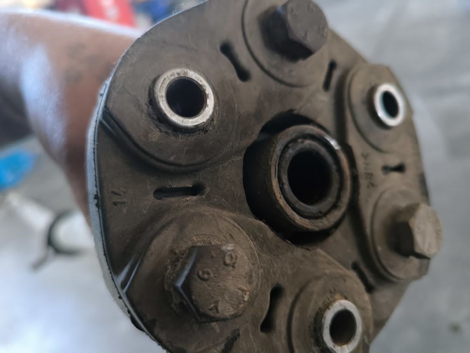 Вал карданный задний, в сборе 493002P100 Hyundai/Kia