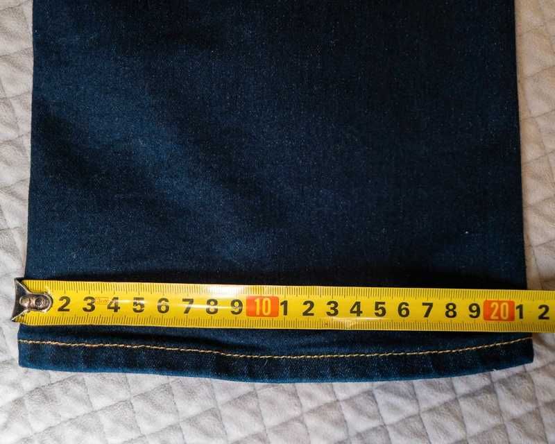 Levi’s 715 Bootcut W30 L34 – ciemny granat J081