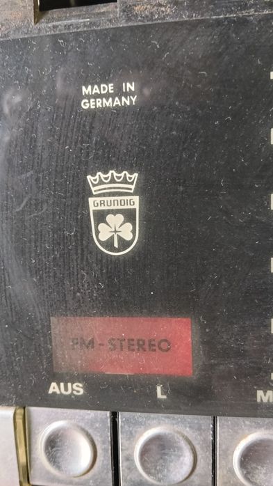 Radio e gira discos Grundig vintage