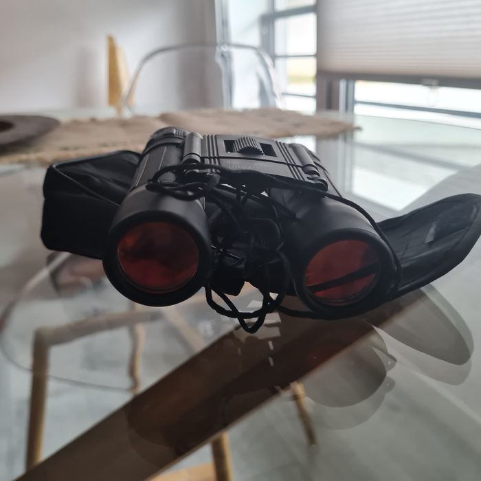 Binóculos amovíveis pequenos com estojo