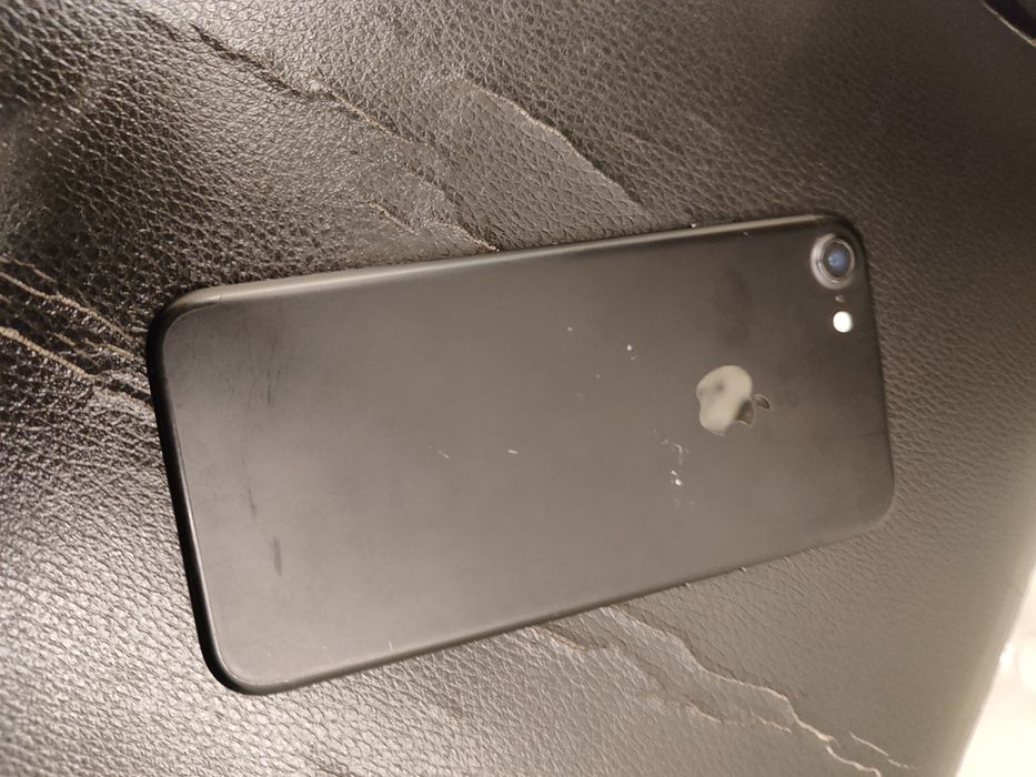 Продам iPhone 7 32 128 гб