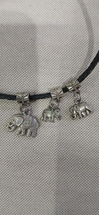 Fio PANDORA com 7 pendentes