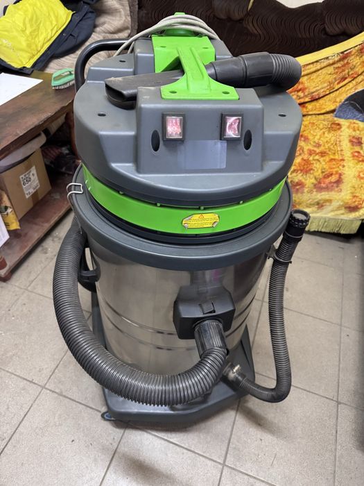Продам пылесос промышленный